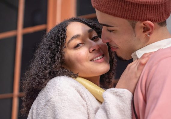 découvrez l'univers du plaisir féminin : explorez des conseils, des techniques et des témoignages pour célébrer et améliorer votre bien-être intime. une invitation à libérer votre sensualité et à embrasser votre corps.