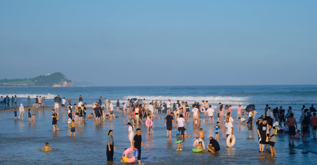 découvrez notre collection de serviettes de plage élégantes et absorbantes, idéales pour vos journées ensoleillées au bord de la mer. fabriquées avec des matériaux de qualité, nos serviettes ajoutent une touche de style à votre été tout en garantissant confort et praticité. parfaites pour la plage, la piscine ou les pique-niques!