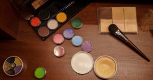 découvrez nos astuces et conseils pour une organisation optimale de votre maquillage. transformez votre routine beauté avec des solutions pratiques et esthétiques pour garder vos produits ordonnés et accessibles.