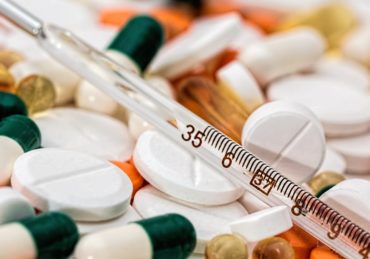 découvrez notre pharmacie, votre alliée santé au quotidien, offrant une large gamme de médicaments, conseils personnalisés et produits de bien-être pour toute la famille.