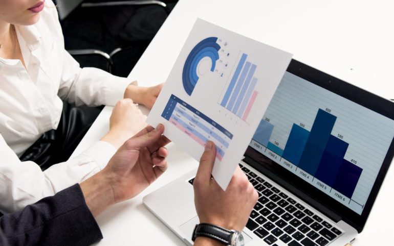 découvrez notre trading academy, un programme complet conçu pour vous initier aux stratégies de trading, aux analyses financières et à la gestion des risques. que vous soyez débutant ou trader expérimenté, apprenez les techniques nécessaires pour réussir sur les marchés financiers.