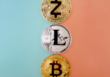 découvrez tout sur la cryptocurrency : son fonctionnement, ses avantages, les risques associés et les meilleurs conseils pour investir en toute sécurité dans les monnaies numériques.