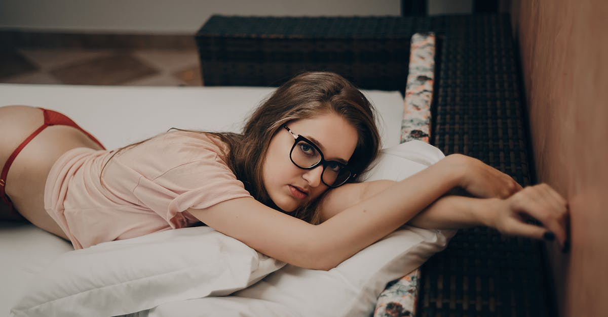découvrez notre sélection de lingerie élégante : soutiens-gorge, culottes, ensembles raffinés et confortables pour sublimer toutes les silhouettes. livraison rapide et discrète.